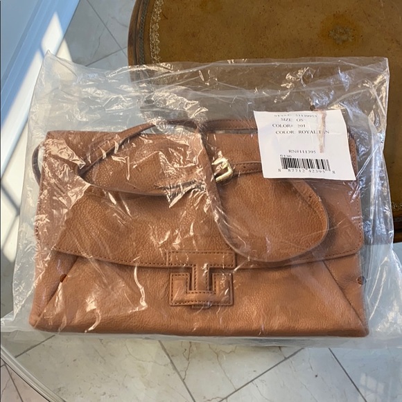 Tory Burch tan crossbody bag - Picture 4 of 4